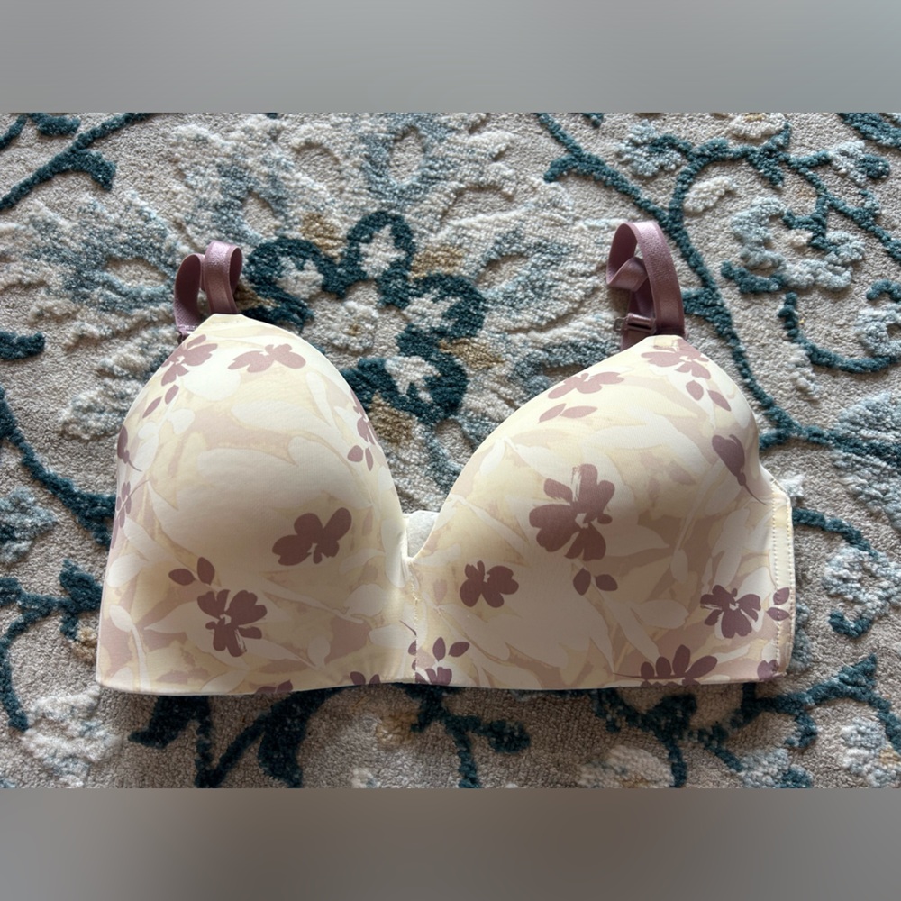 Auden 32D Nursing Lightly Lined Wirefree Bra